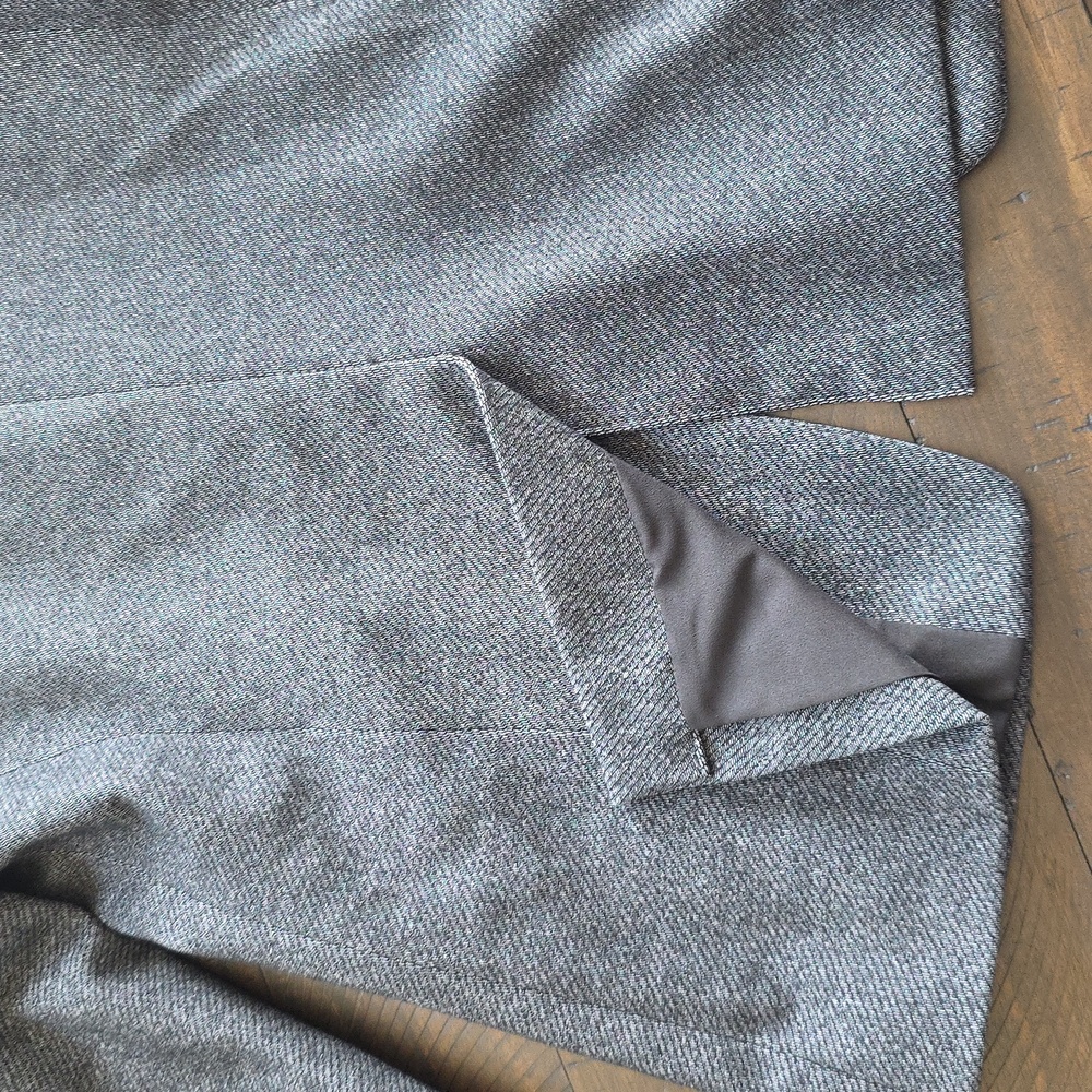 NWT Ann Taylor Factory Charcoal Gray Blazer, Size 10P - Picture 7 of 8